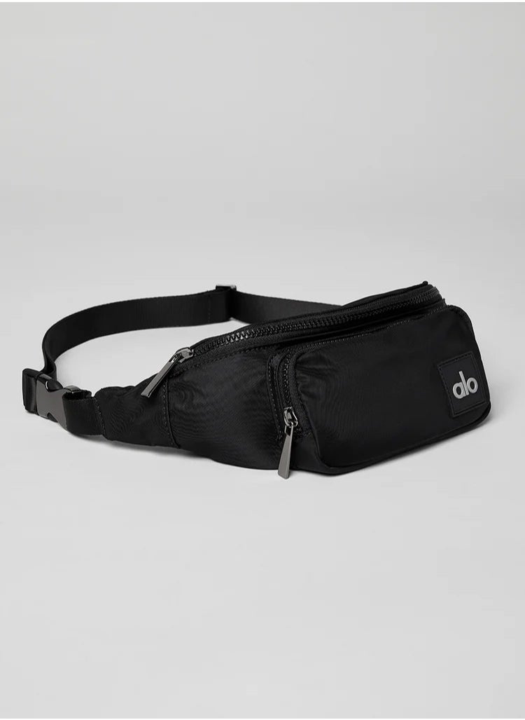 Alo Yoga Explorer Fanny Pack  - Image 2