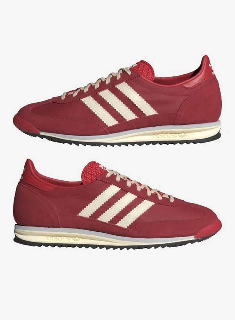 اديداس اوريجينالز أديداس     أحمر كاجوال للنساء مقاس .