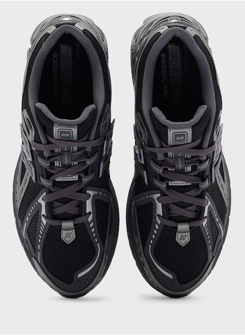 New Balance 1906 Sneakers