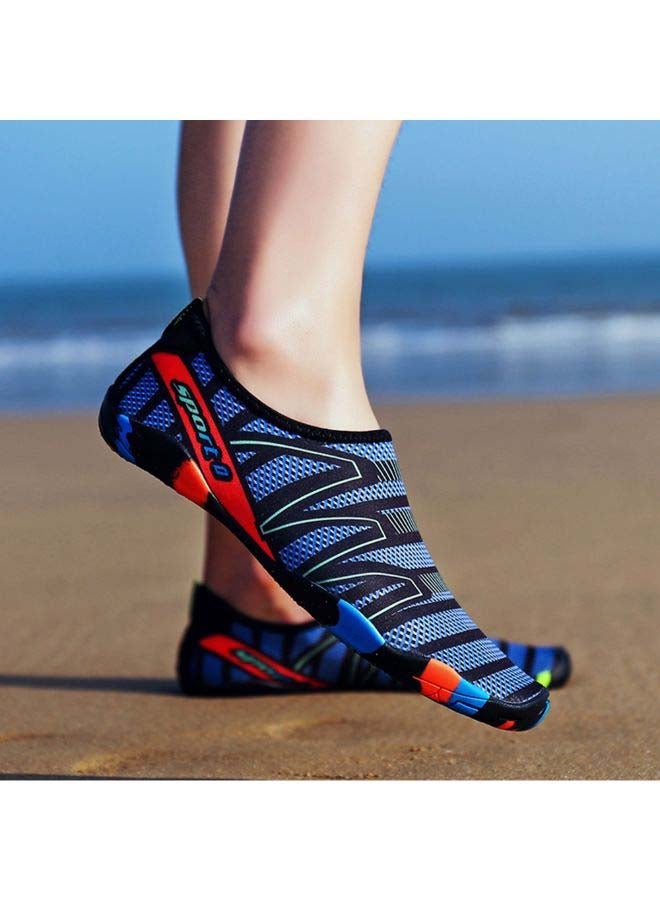 NIBEMINENT Pair Of Quick Dry Barefoot Water Shoes - Image 3