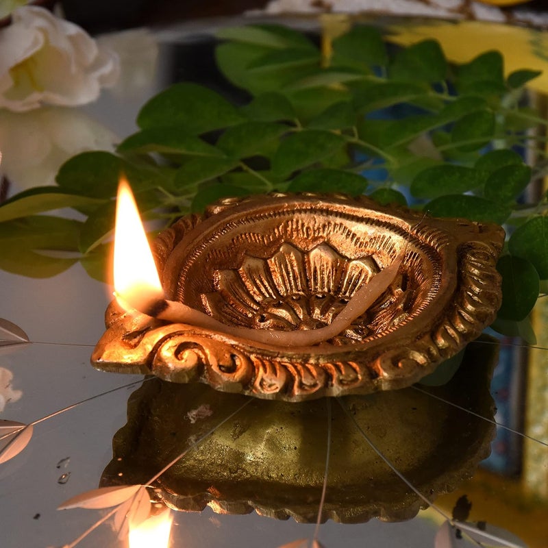 Indian-Shelf IndianShelf Handmade Premium Quality Flower Engraved Unique Brass Oil Lamps for Diwali Decoration Designer Worship Diya Precious Gifts Decorative 95 Cm 
