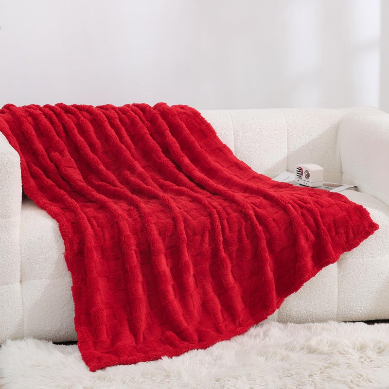Linecooo Red Fleece Throw Blanket 50â€Ã—60â€ for Couch Sofa Bed,Super Soft Cozy Plush Microfiber Flannel Blanket with 3D Checkered Design Lightweight Decorations for Adults,Woman,Girls - Image 2