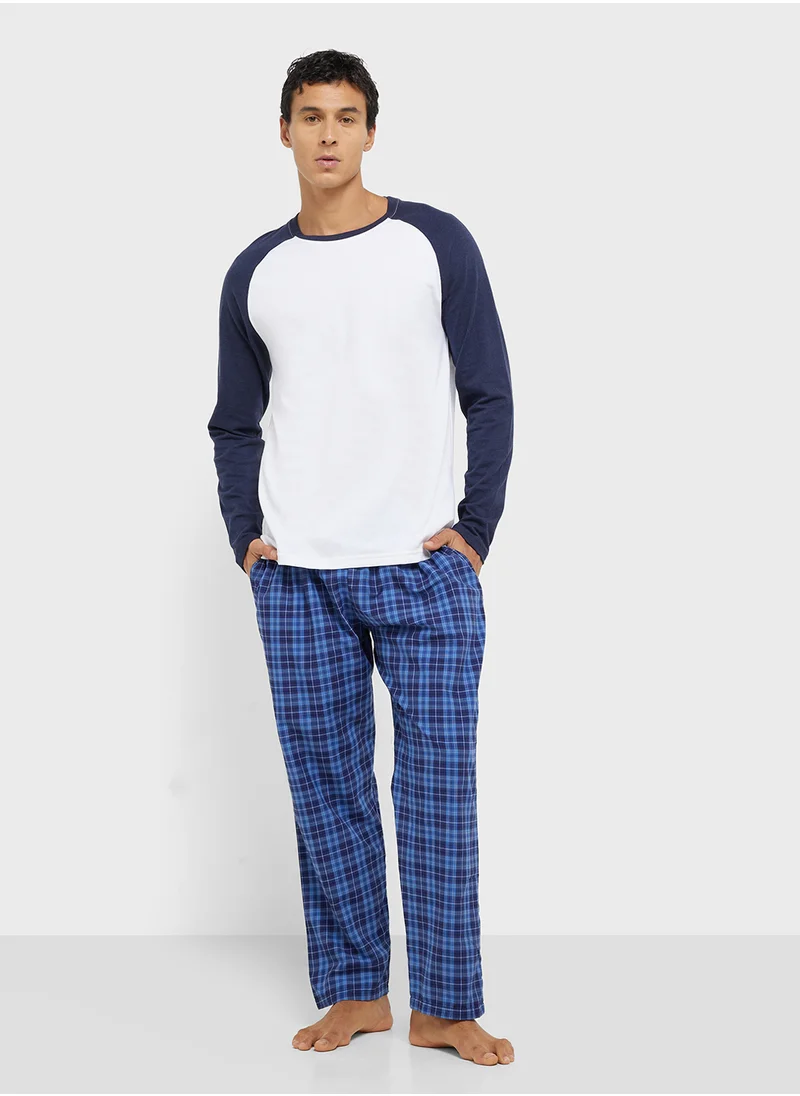 سفنتي فايف Nightwear T-Shirt & Pants Set