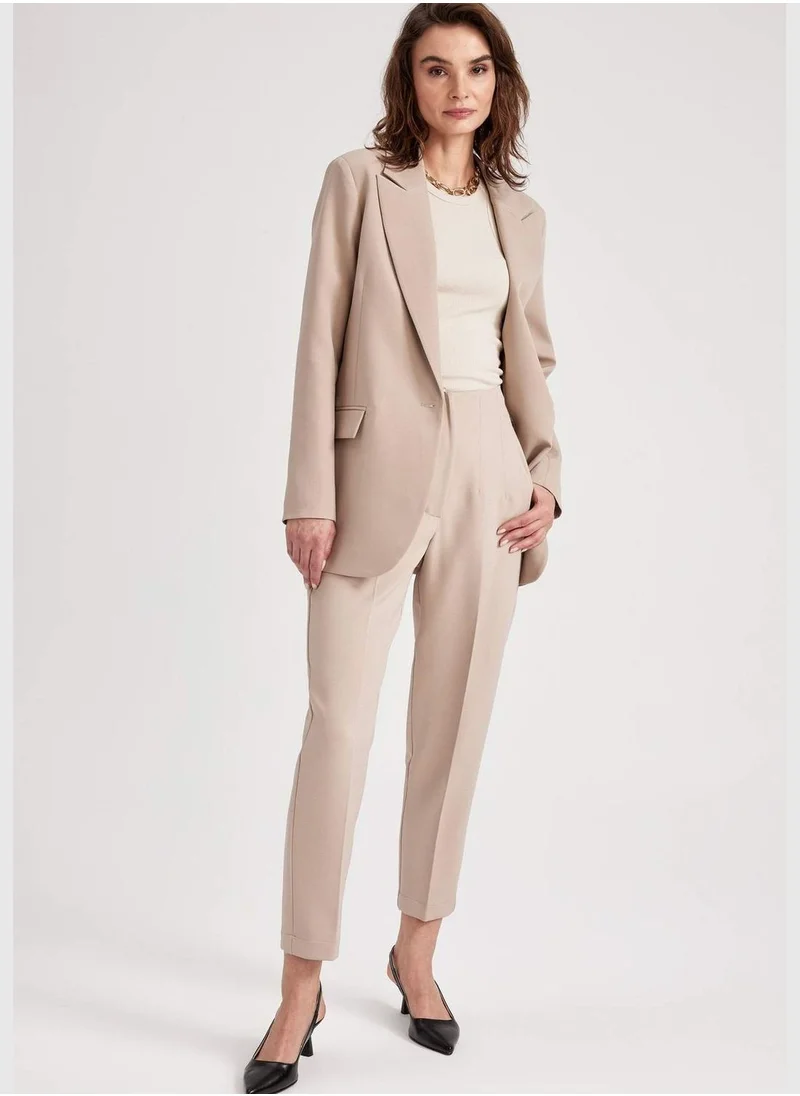 ديفاكتو Slim Fit High Waisted Chinos