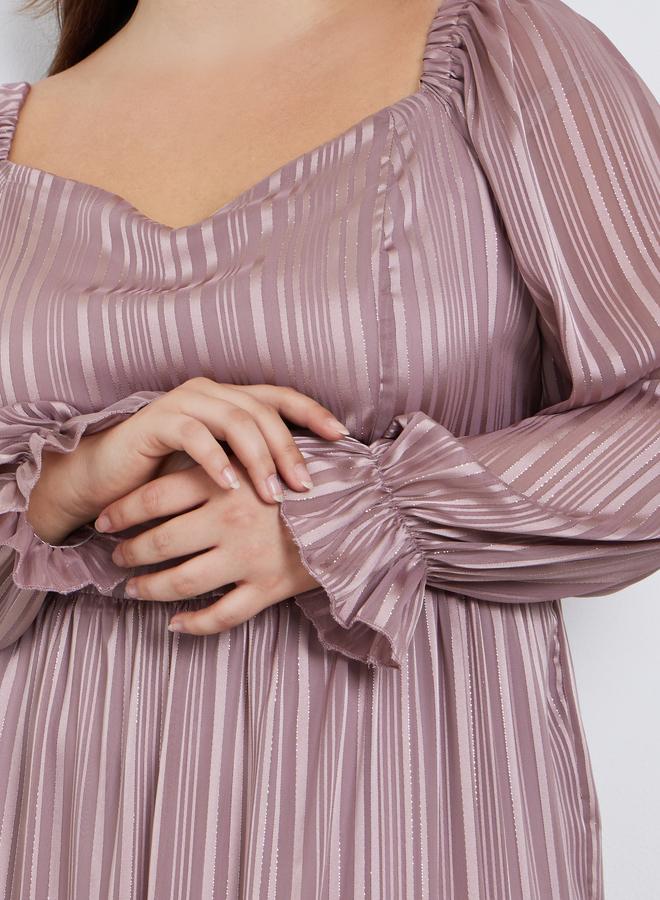 ستايلي فستان طويل بمقاس كبير وتفاصيل لوريكس - Image 4