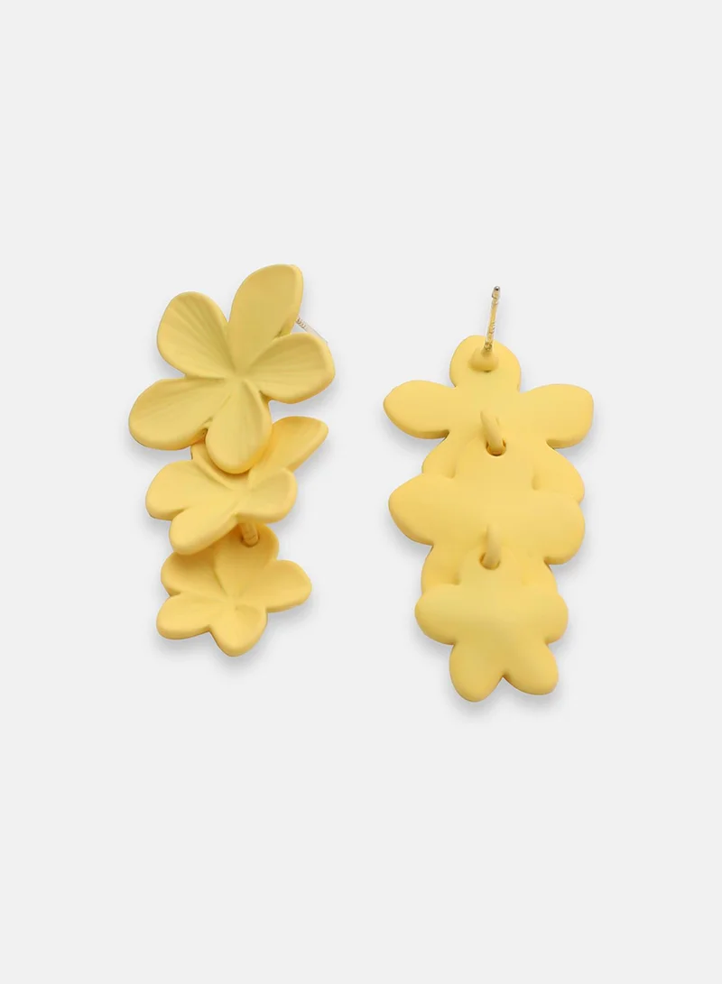 سوهي حلق مصمم للحفلات مطلي بالذهب