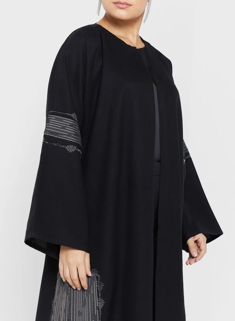 hayas closet Embroidery Detail Abaya