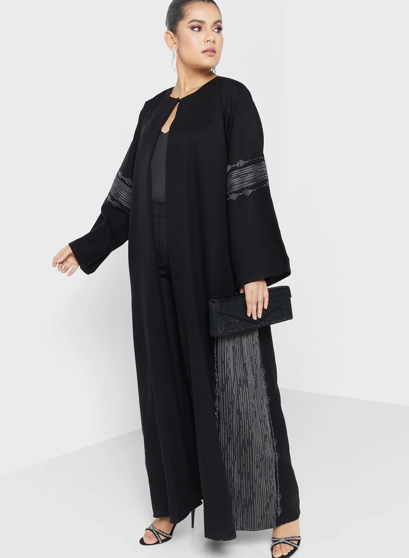 hayas closet Embroidery Detail Abaya