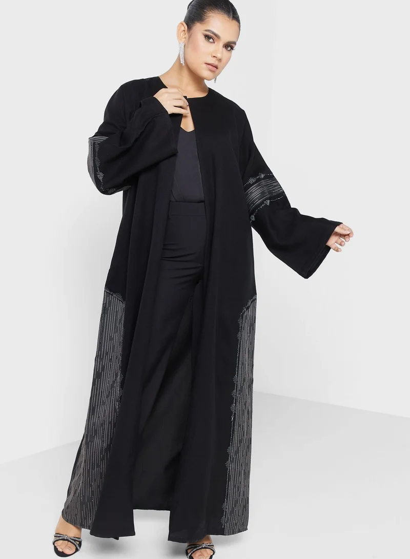hayas closet Embroidery Detail Abaya