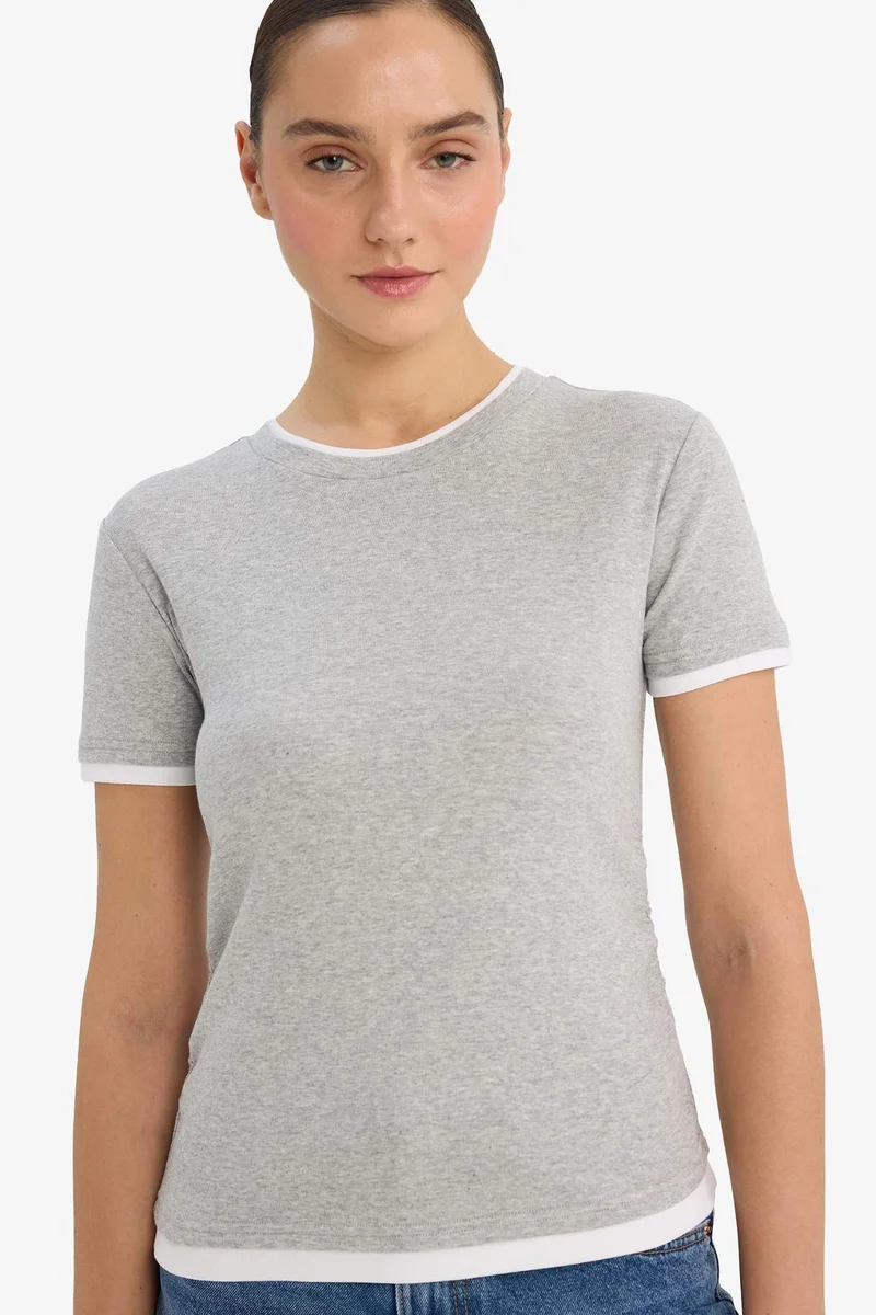 ديفاكتو Slim Fit Crew Neck Ribbed Short Sleeve T-Shirt