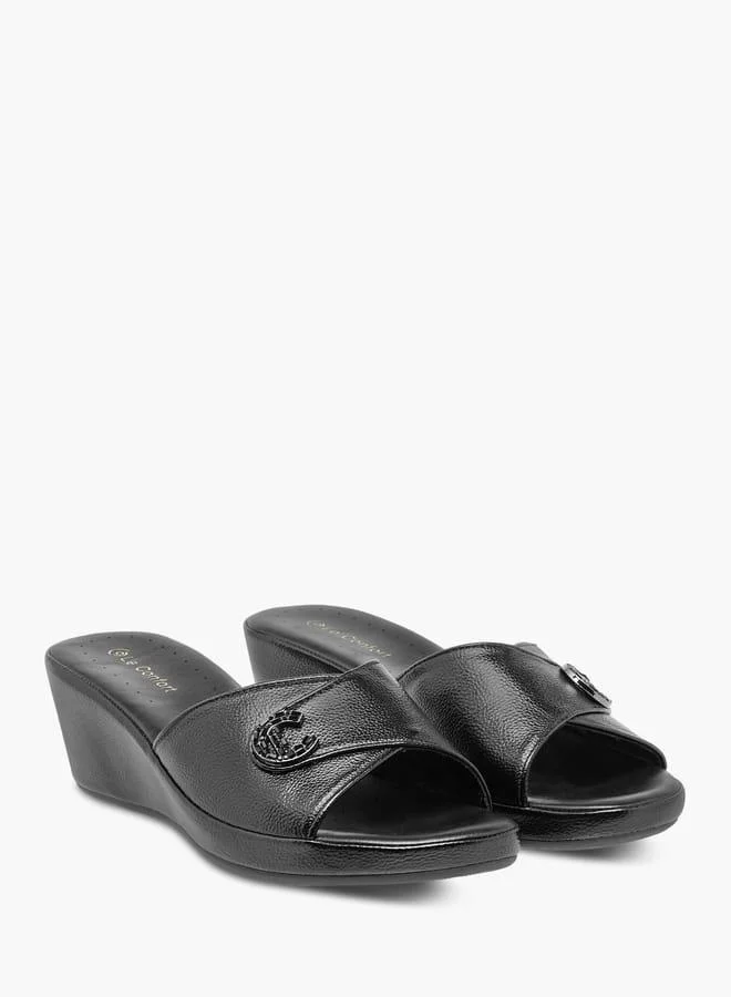 Le Confort Womens Textured Wedge Sandals With Slip On Closure