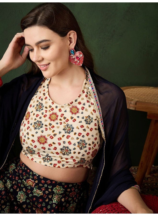 أيه كيه إس ليجنجا شولي مطبوعة بالذهب الأسود مع بلوزة بياقة هالتر - Image 2