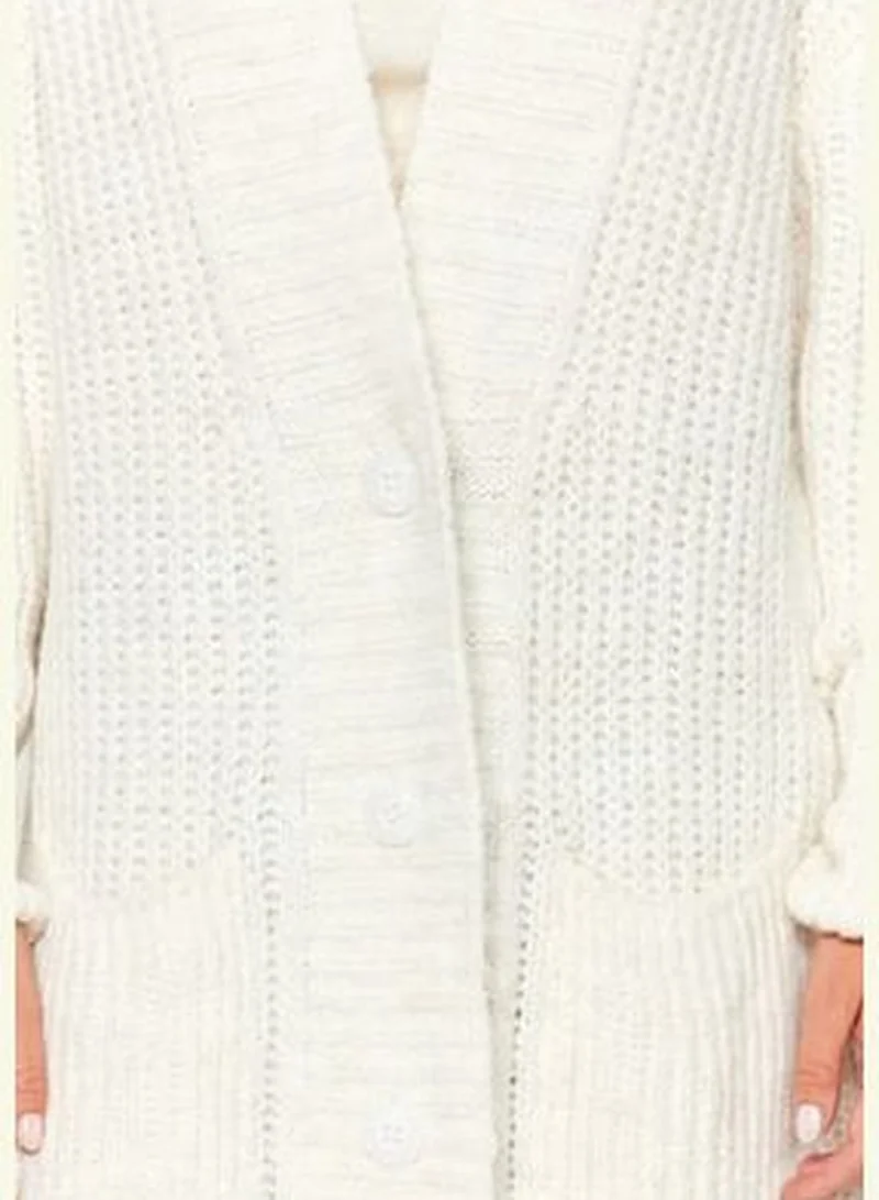 trendyol Wide fit Ecru Soft-Water Knitwear Cardigan TWOAW24HI00105.