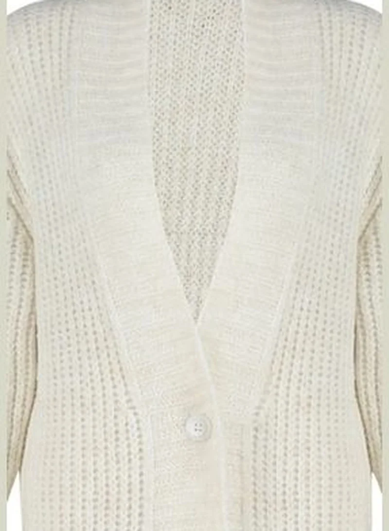 trendyol Wide fit Ecru Soft-Water Knitwear Cardigan TWOAW24HI00105.