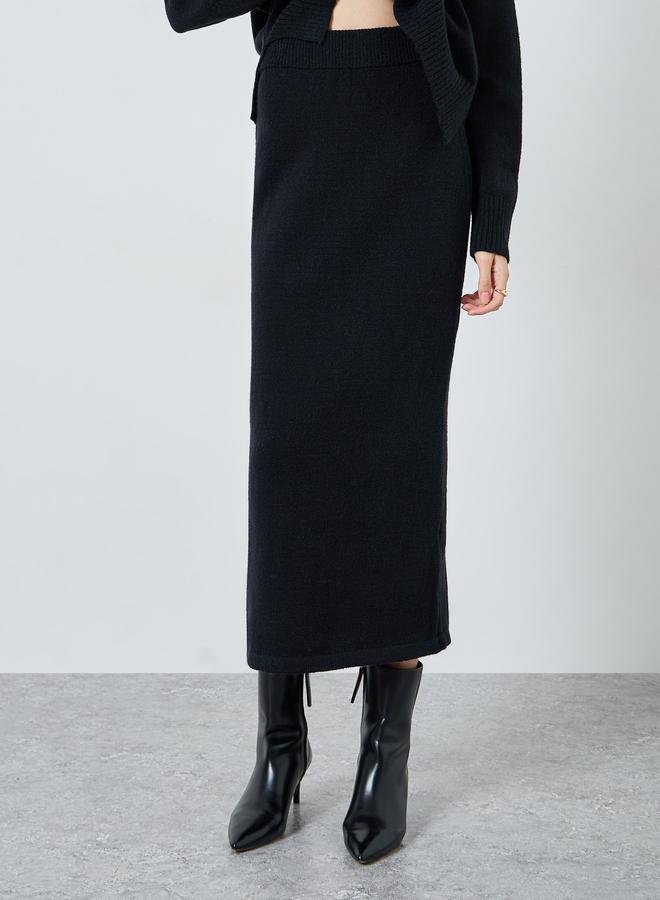 ستايلي طقم منسق من سويتر محبوك ياقة عالية وتنورة - Image 4