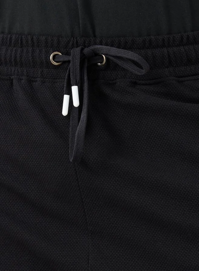 Styli Styli Men Black Regular Fit Waffle Knit Shorts
