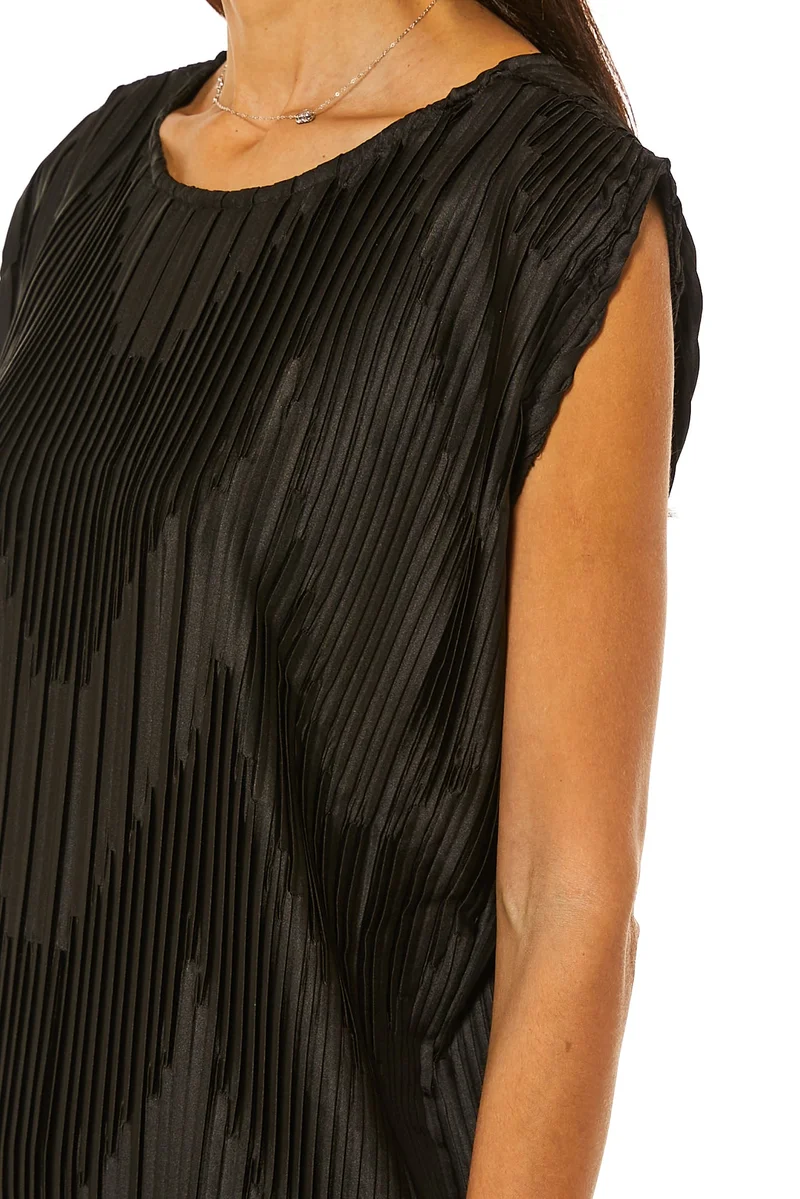 Moistreet  Satin Crew Neck Abaya for Women | Best Price UAE