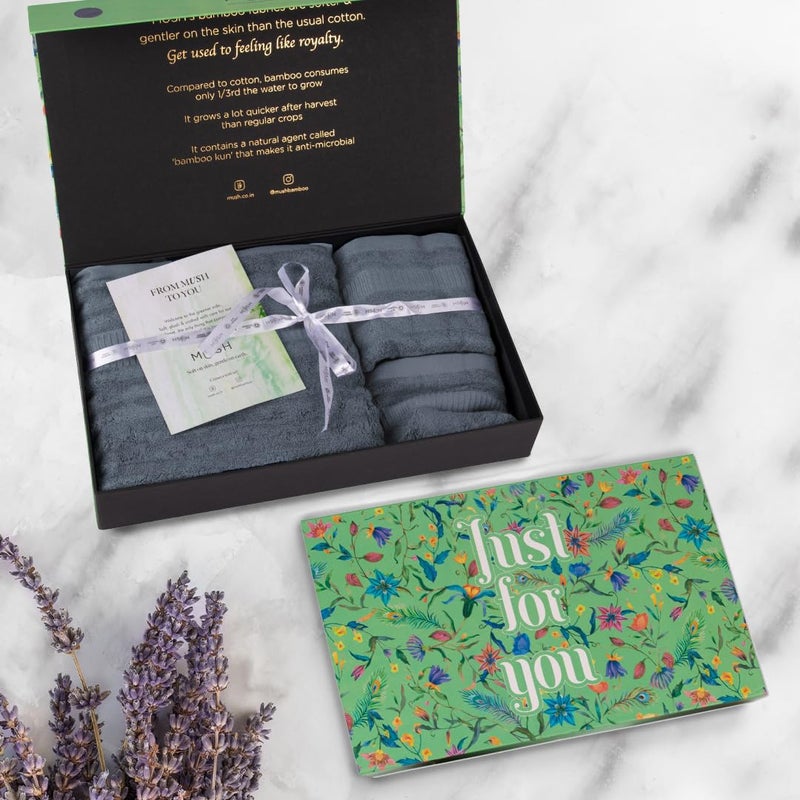 Mush مجموعة مناشف بامبو فاخرة مكونة من 3 قطع للرجال والنساء مع تغليف متميز | مجموعة من منشفة استحمام، منشفة يد، ومنشفة وجه | مثالية كهدية في ديوالي/زفاف/احتفال تدشين منزل (صندوق هدايا: رمادي فضائي) - Image 1