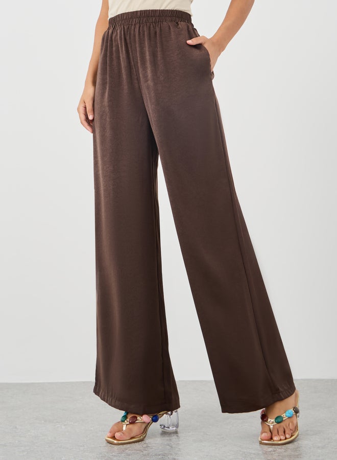 Styli Textured Regular Fit Blazer and Wide Leg Trousers Co-Ords  - Image 4