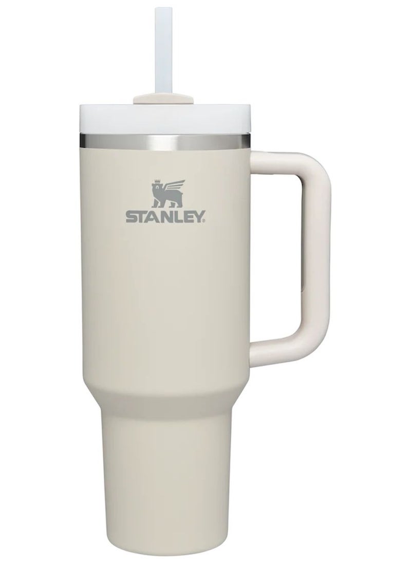 Stanley - Stanley Stainless Steel Tumbler with Lid and Straw for Iced Tea, Coffee and Juice, 887 ml - Cream 2.0 - Image 1