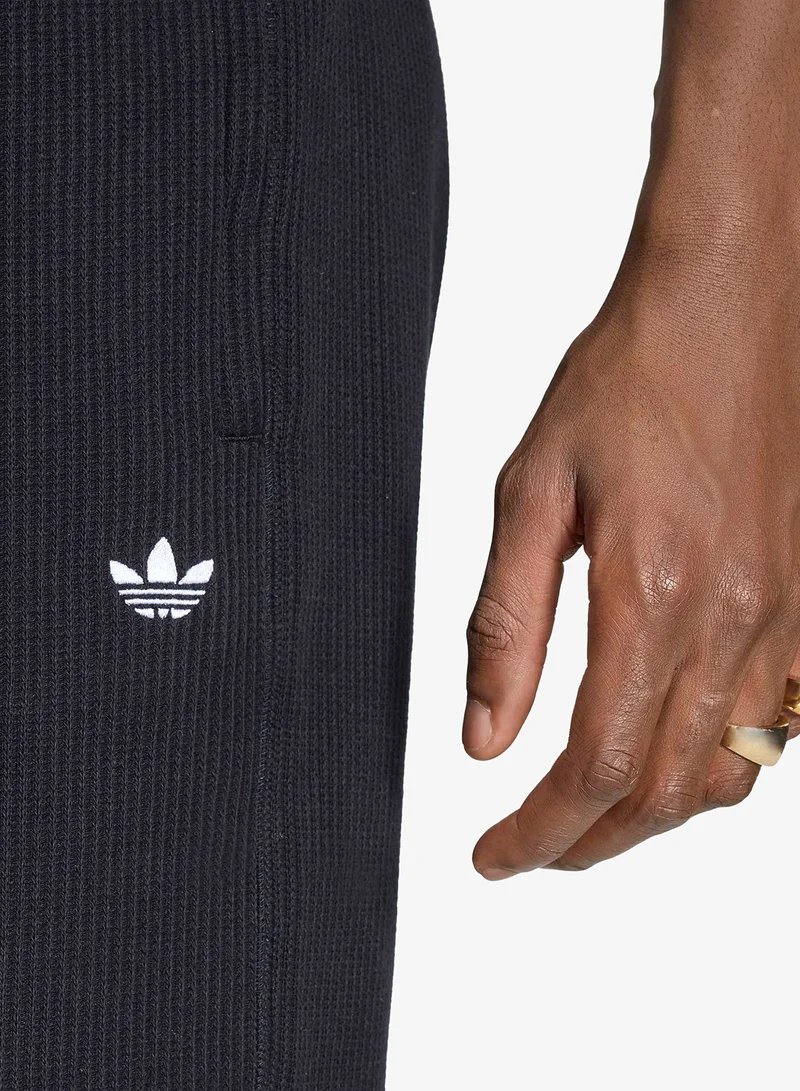 Adidas Originals BLACK Trefoil Essential Waffle Shorts for Men | Best Price UAE