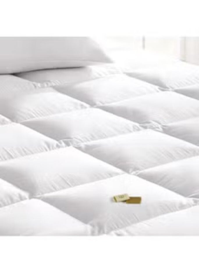 Package | Comfort Mattress Topper 8 cm and 2 Hotel Pillows - pzsku/ZE626A69B8A87A192C348Z/45/_/1722342347/10c9063b-a138-43ad-adf8-ffea86359c36