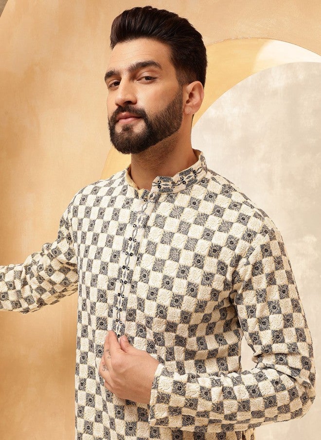 Sojanya Floral Embroidered Kurta With Pyjamas For Men - Image 2