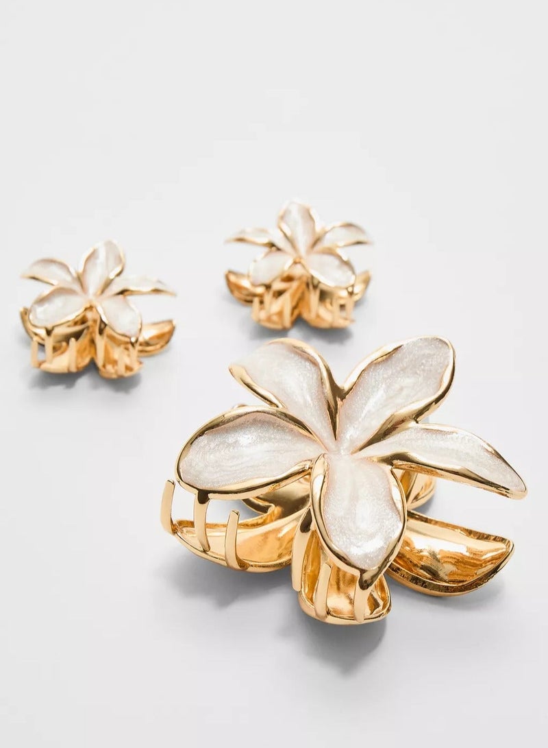 Beautify Pack of 3 floral hair clips - Image 3