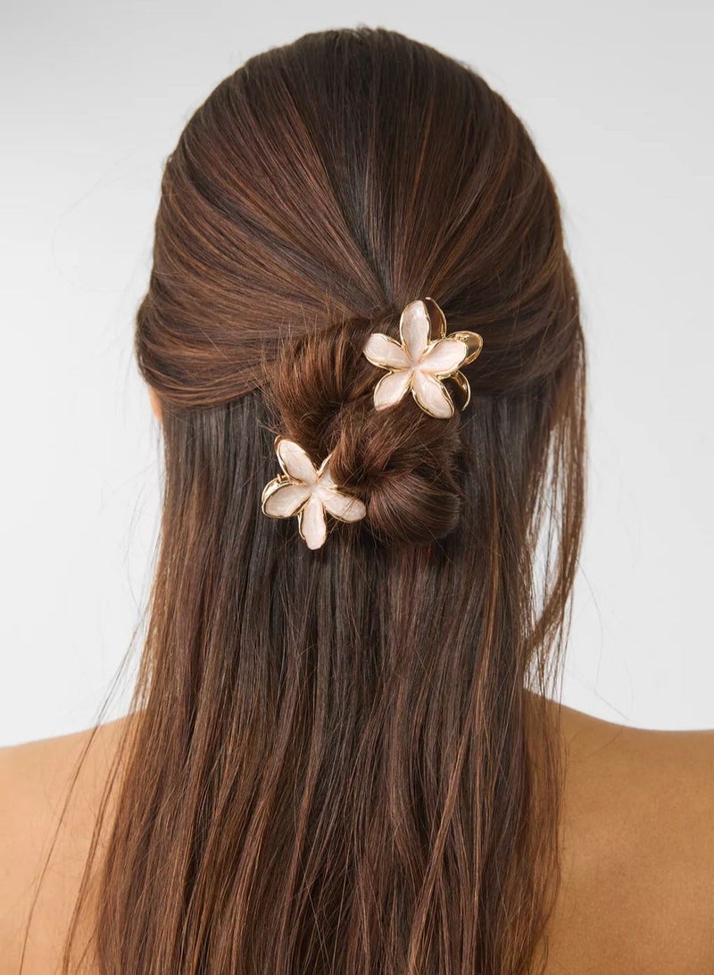 Beautify Pack of 3 floral hair clips - Image 2