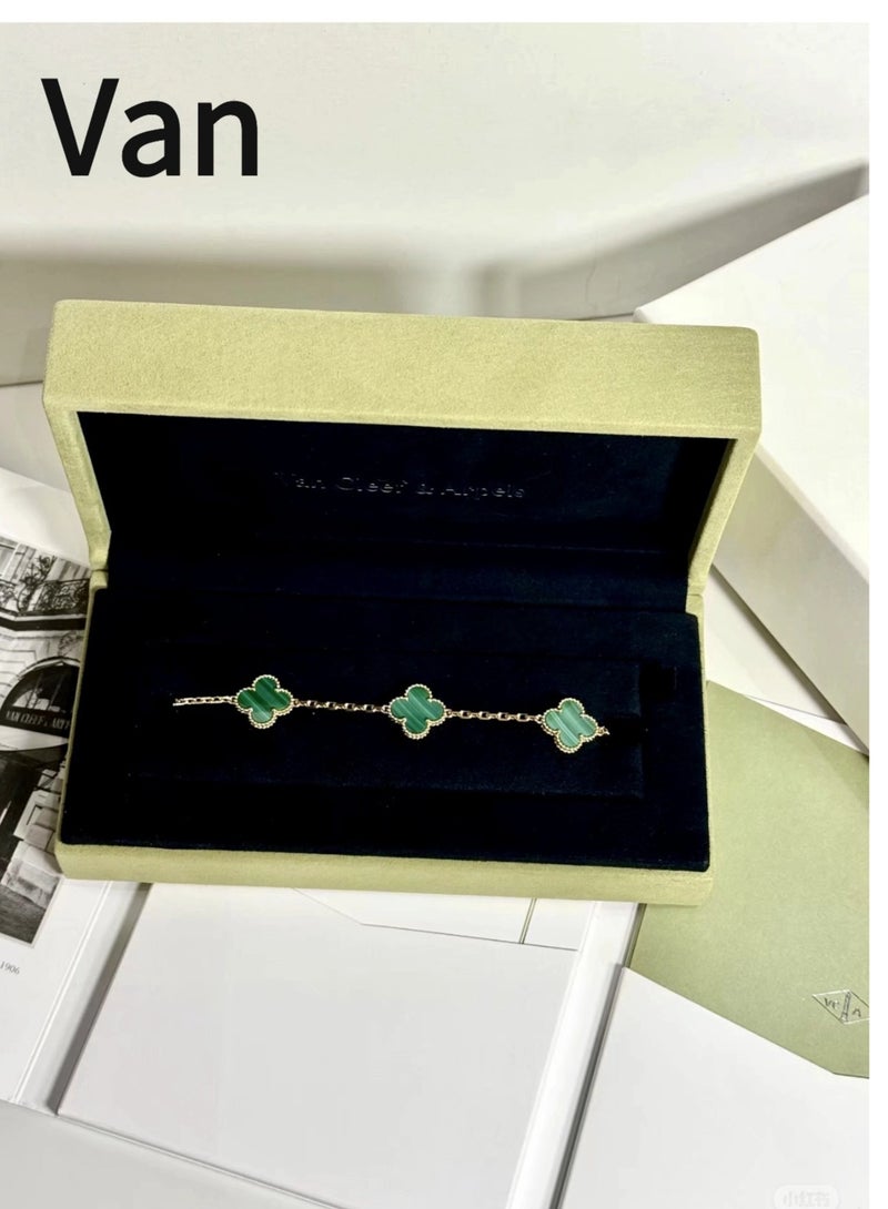 Van Women's four-leaf clover five-flower bracelet laser style - Image 1