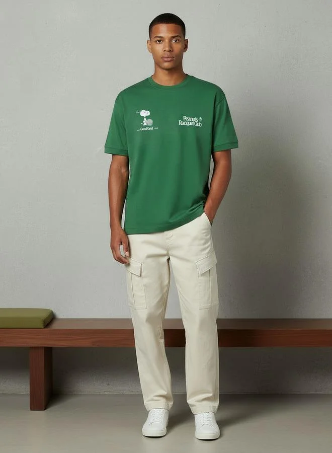 اس بي كاركترز Men Regular Fit Crew Neck Short Sleeves Peanuts Print T-shirt