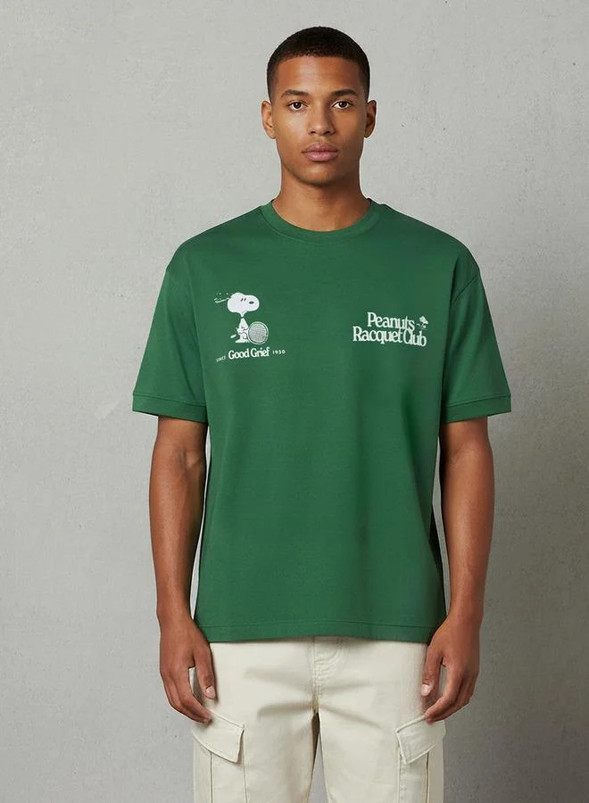 SP Characters Men Regular Fit Crew Neck Short Sleeves Peanuts Print T-shirt