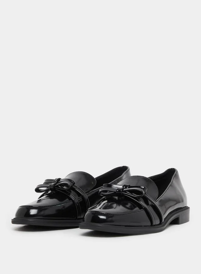 ستايلي حذاء لوفر من جلد لامع