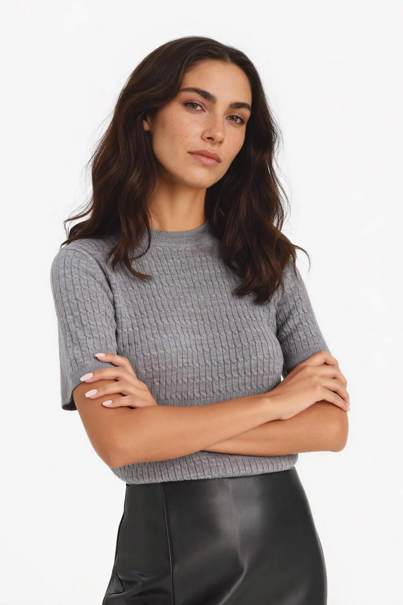 ديفاكتو Regular Fit Crew Neck Short Sleeve Knit Pullover
