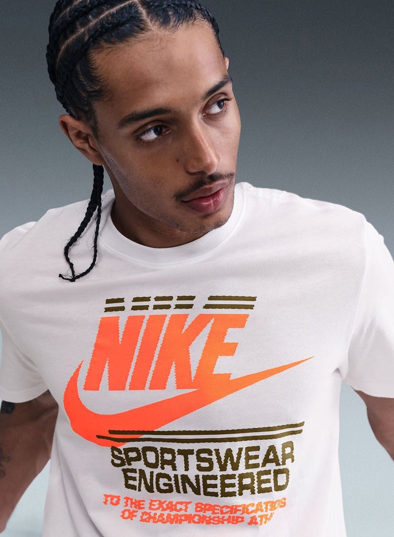 Nike Nsw Futura Graphic T-Shirt - Image 3