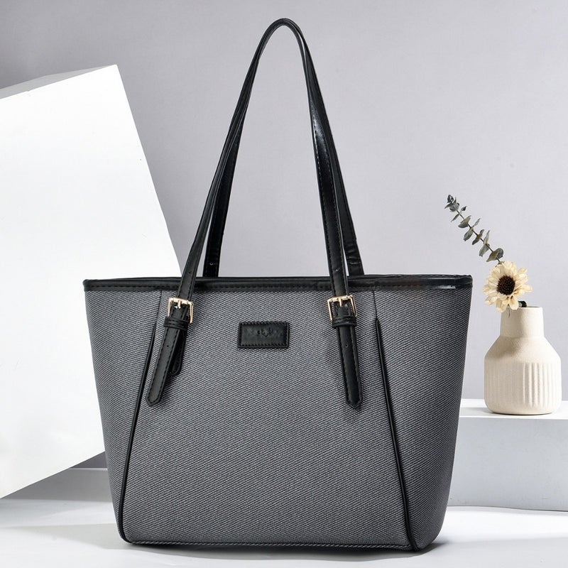 Fashionable handbag, daily use, natural rattan material, spacious design, suitable for women