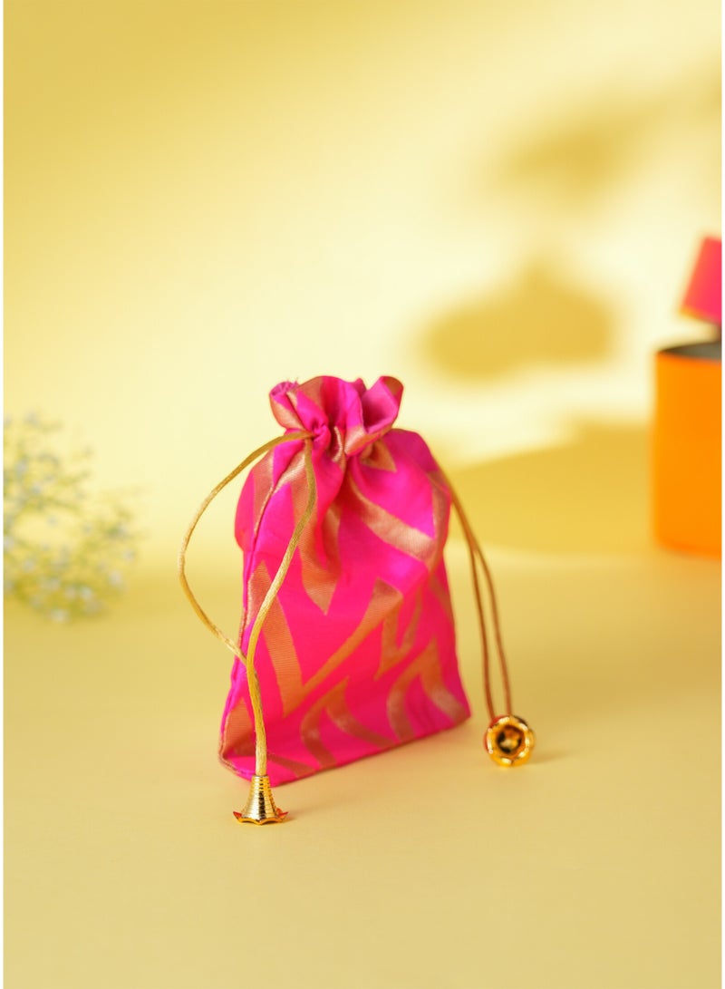 Madhoor Zigzag Decorative Potli Gift Bag (Batwa) Dark Pink for Wedding Favours, Pooja Items & Festive Gifting, 5 x 7 Inches, 1 Piece - Image 2