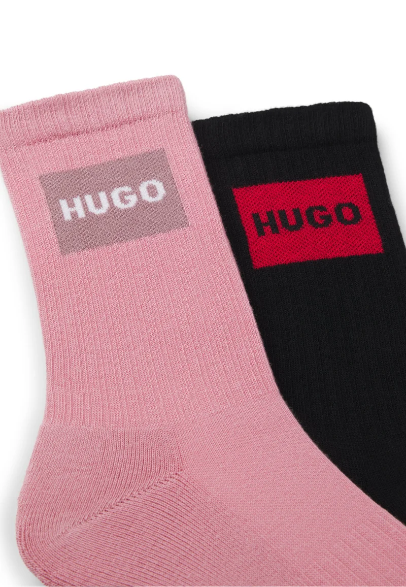 هوجو عبوة من جوارب قصيرة بشعارات حمراء