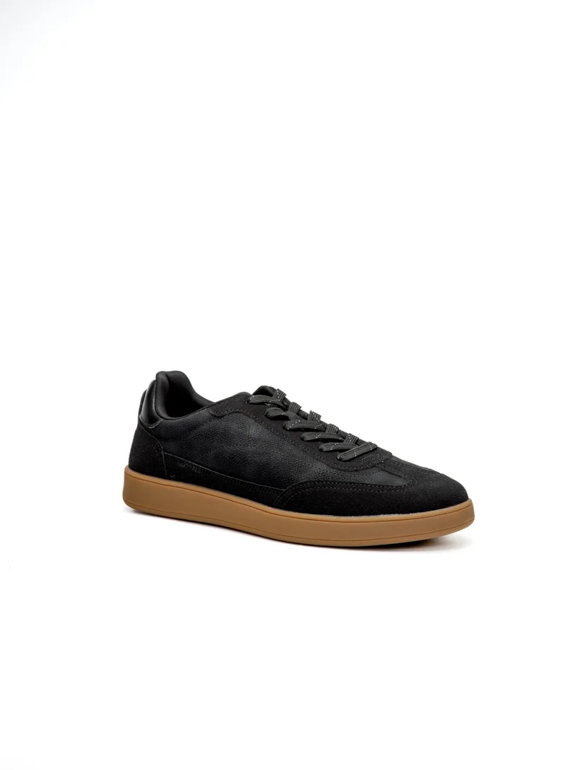 باتا حذاء رياضي كلاسيكي للاستخدام اليومي