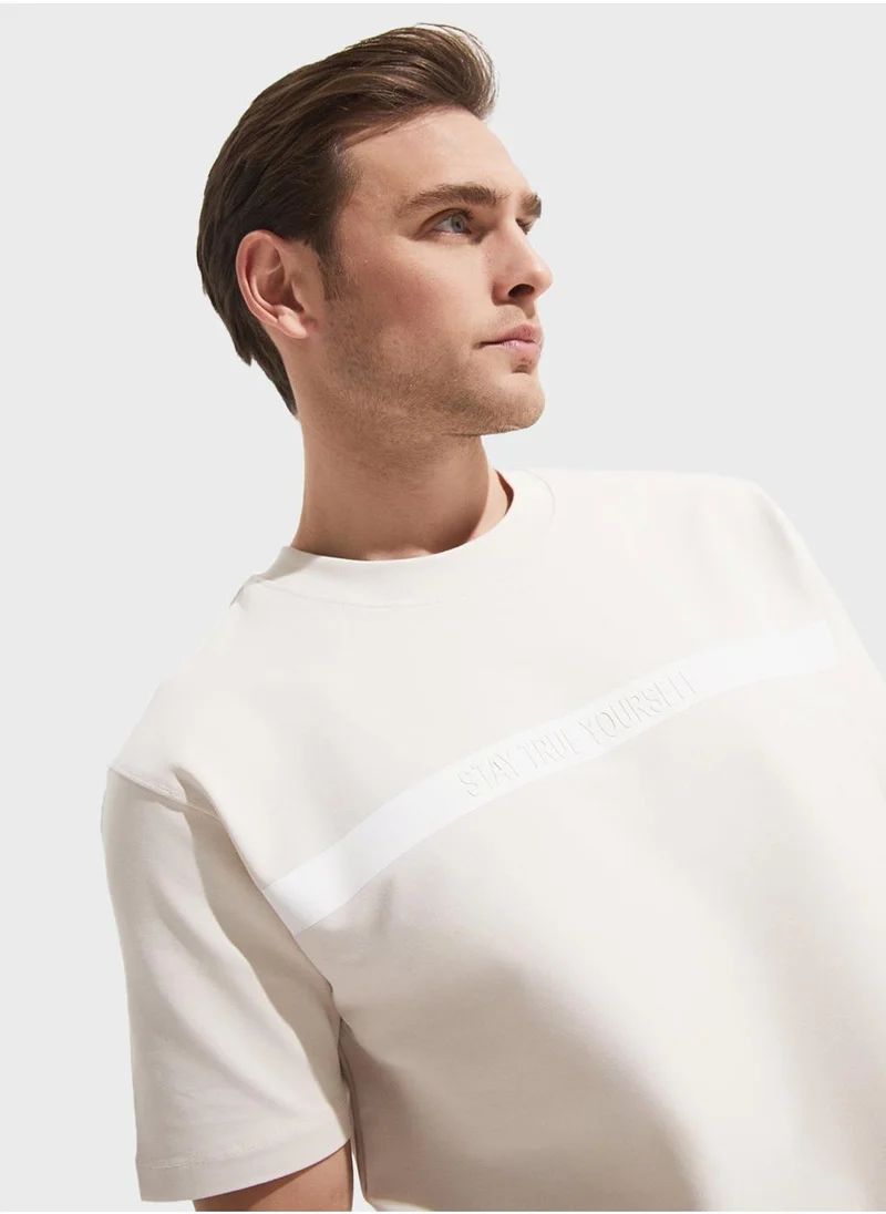 جون Printed Crew Neck T-Shirt