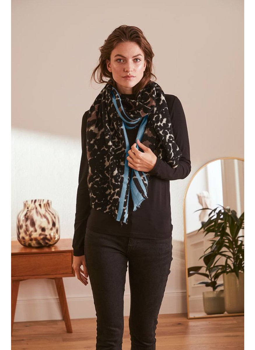 Fire & Glory Women Printed Scarf 75 x 200 cm, Blue and Black  - Image 1