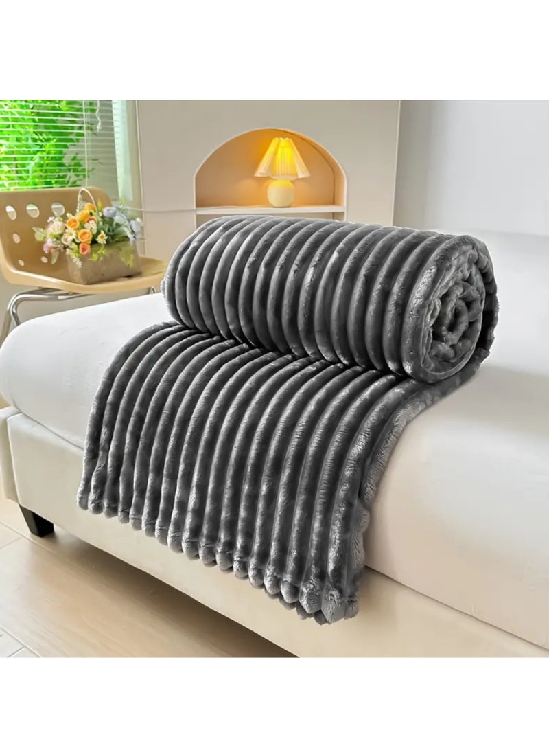 مينجلي بطانية فلانيل مخططة ناعمة ودافئة  بوزن1  كجم - بطانيه مقاس  210×170 سم متعددة الاستخدامات للسرير والكنبة وجميع الفصول - Image 2