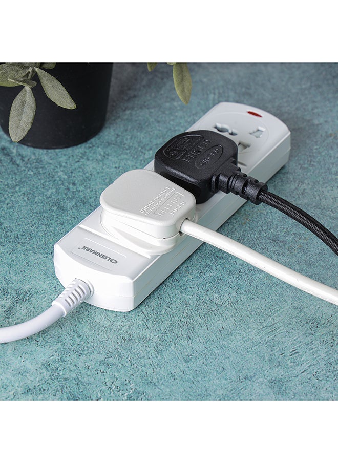 Olsenmark - Olsenmark 3 Way Power Socket OMES1807D, 3 M cord, PP Fire Proof Housing and Child Safety, Ideal for Home, Office - Image 1