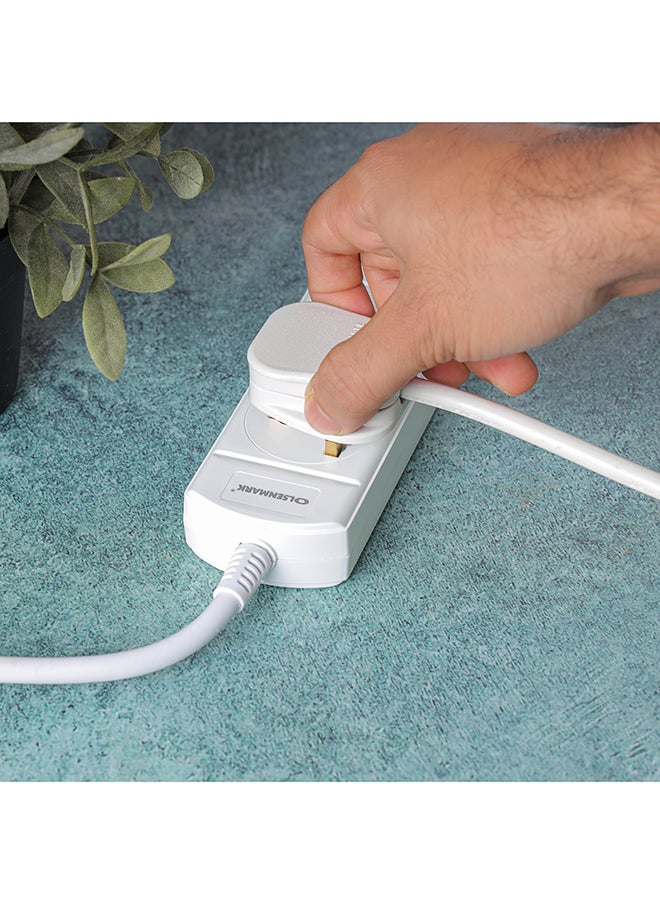 Olsenmark - Olsenmark 3 Way Power Socket OMES1807D, 3 M cord, PP Fire Proof Housing and Child Safety, Ideal for Home, Office - Image 1