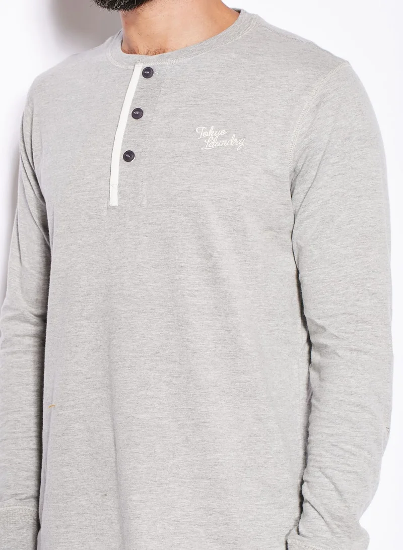 TOKYO LAUNDRY Eskimo Cove Basic T-Shirt