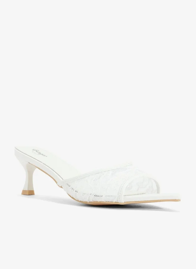 جينجر صندل بكعب وحزام رباط