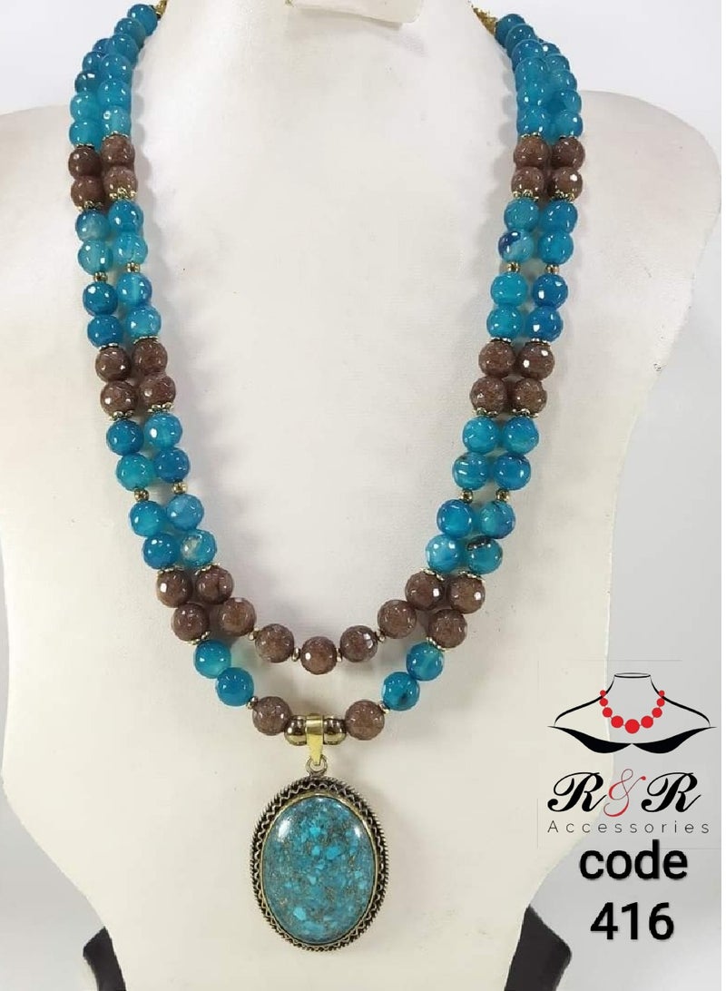 R&R Two-round women's necklace of natural brown and milky agate with a mother-of-pearl and copper necklace