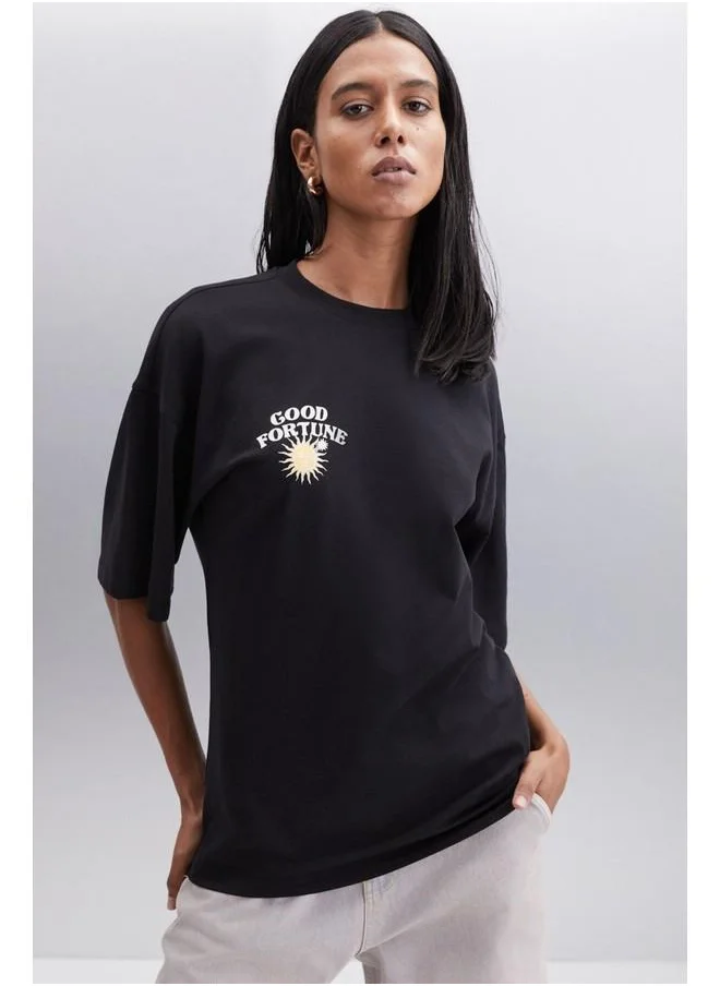 GRIMELANGE Enya Women's Printed Oversize Fit Loose Crew Neck 100% Organic Cotton Black T-Shirt