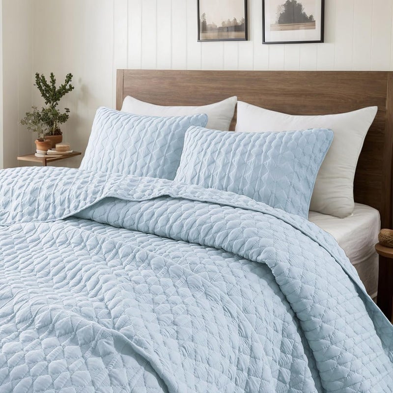 WDCOZY Light Blue Twin Size Quilt Bedding Set with 1 Pillow Sham, Lightweight Soft Bedspread Coverlet, Thin Comforter Bed Cover for All Season, 2 Pieces, 68x90 inches - Image 1
