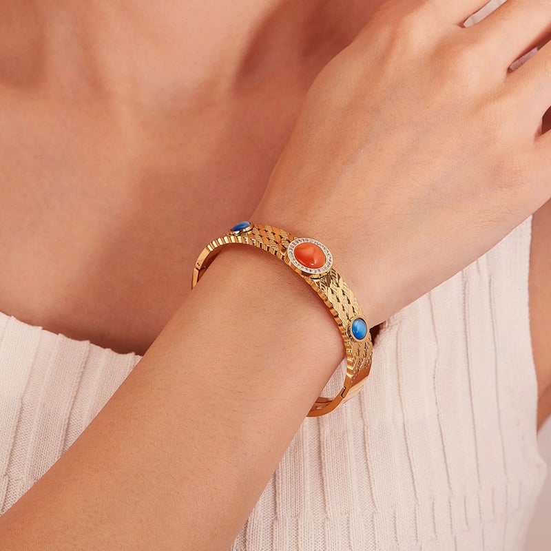 أسورة استناليس ستيل ذهبي مرصعة بفصوص الزيركون والأحجار الزرقاء والبرتقالي - Image 2